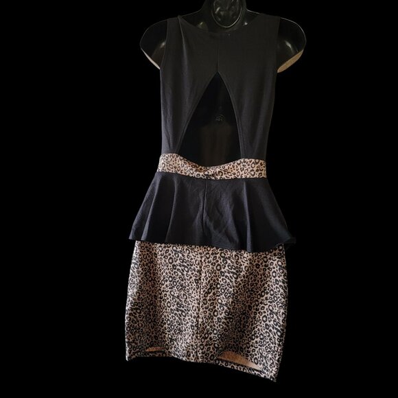 Vtg 90s y2k Black & Leopard Print Sleeveless Peplum Dress With Open Back - Picture 4 of 7